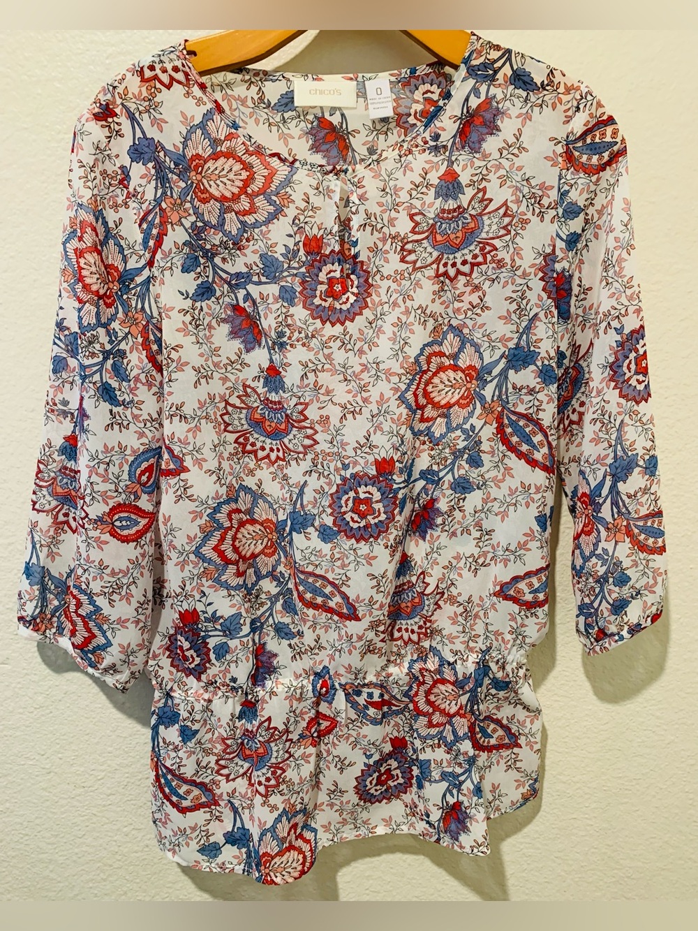 Chico's White Floral Print Short Sleeve Blouse - Red & Blue